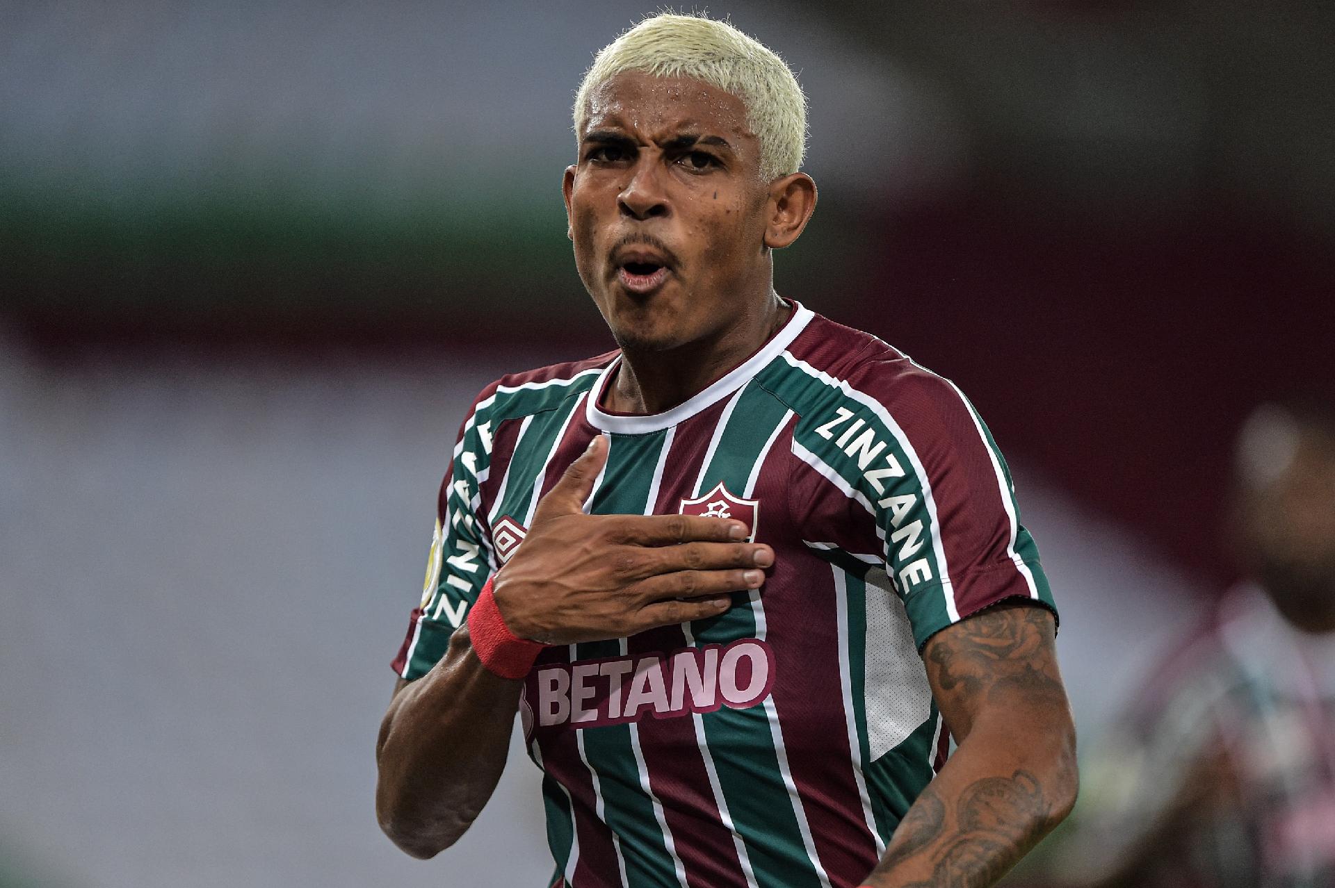 Sonho da torcida do Fluminense, Thiago Silva reforça permanência