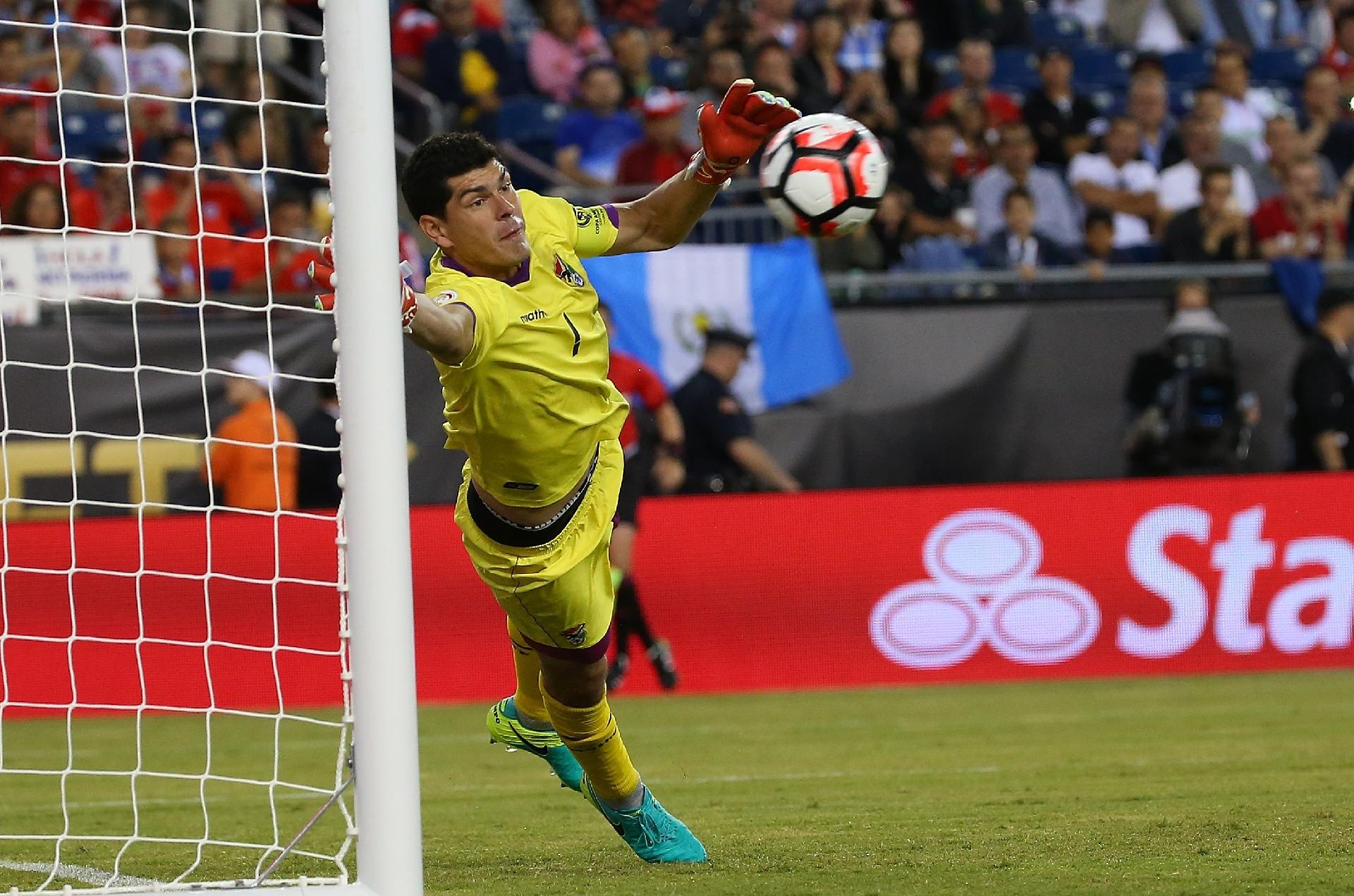 Goleiro da Bolívia destaca aprendizado após goleada e 'sonho' de jogar  contra a Seleção Brasileira