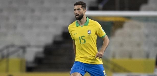 Tite convoca Felipe para substituir Lucas Veríssimo na seleção