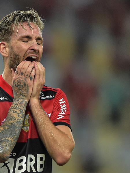 Flamengo Tem Quatro Titulares Pendurados Na Final Da Copa Do Brasil