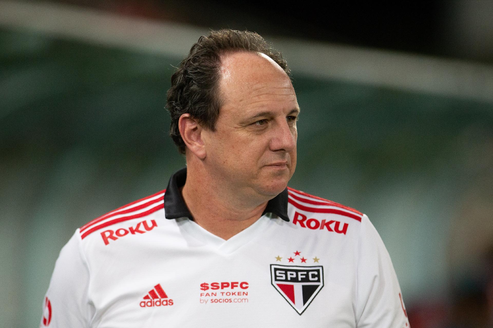 Com 'últimos zagueiros' disponíveis no São Paulo, Rogério Ceni