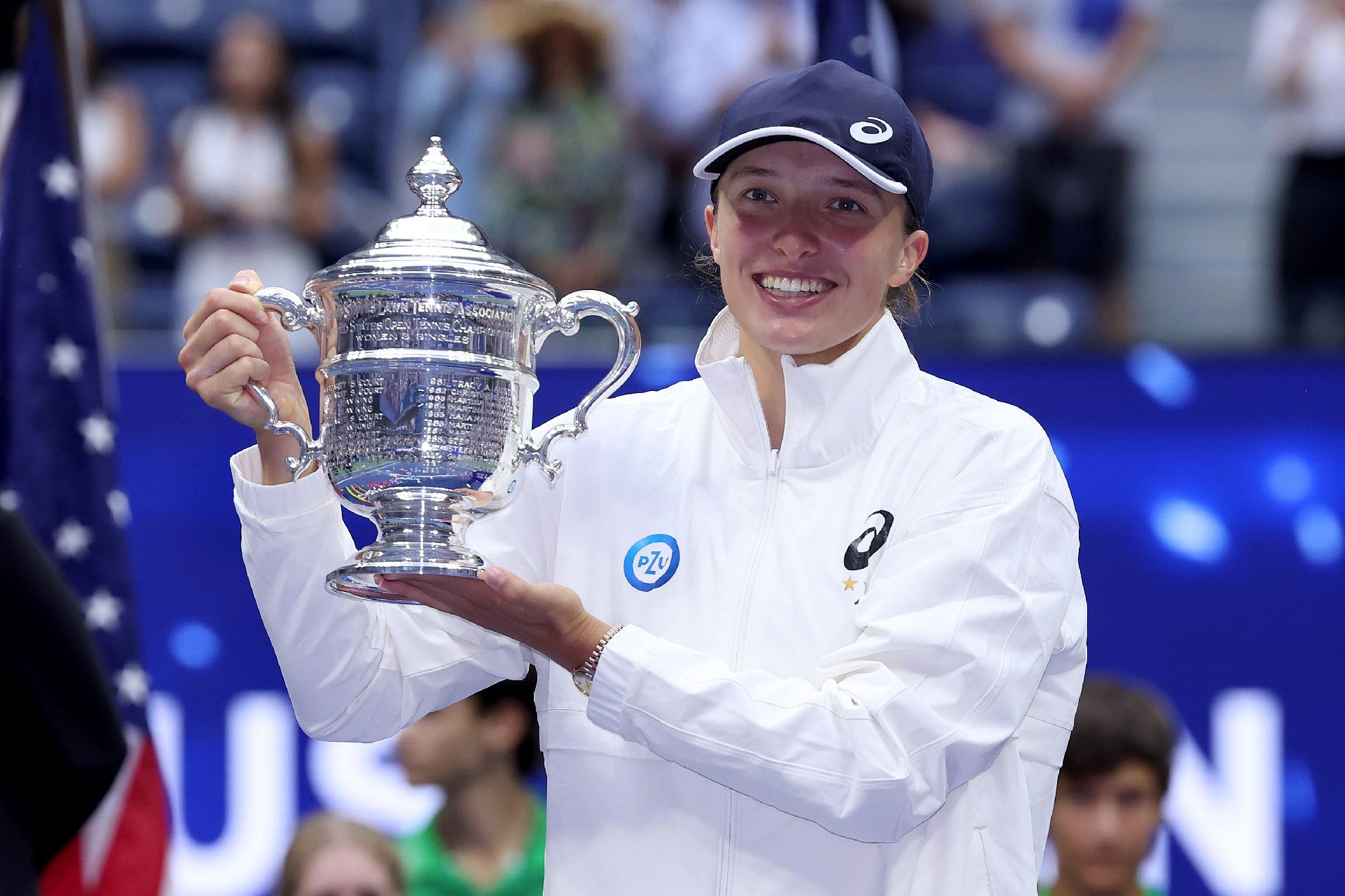 Bia Haddad é derrotada por Iga Swiatek e fica fora da final de Roland  Garros - AcheiUSA