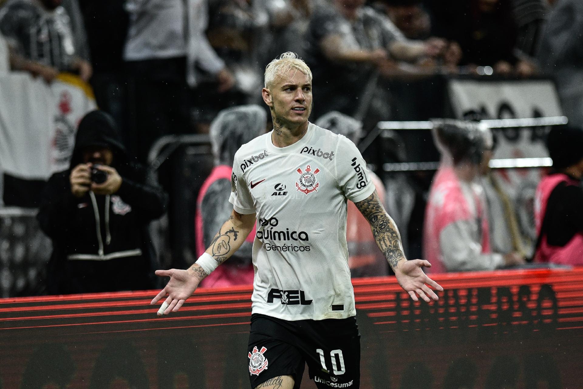 Róger Guedes é o único titular em todos os jogos do Corinthians em 2023