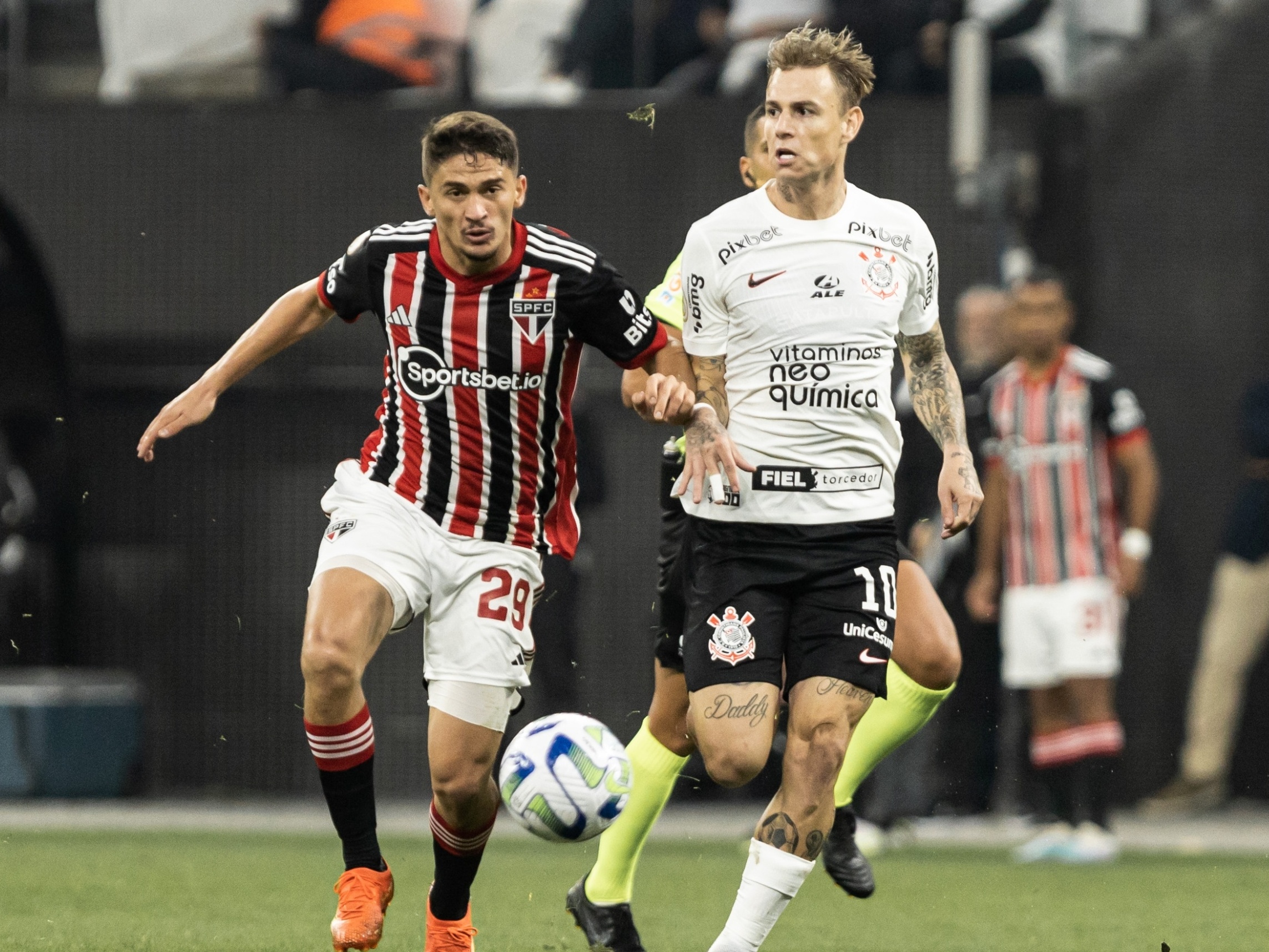 SP - Sao Paulo - 03/24/2022 - PAULISTA 2022, CORINTHIANS X GUARANI - Roger  Guedes Corinthians player during