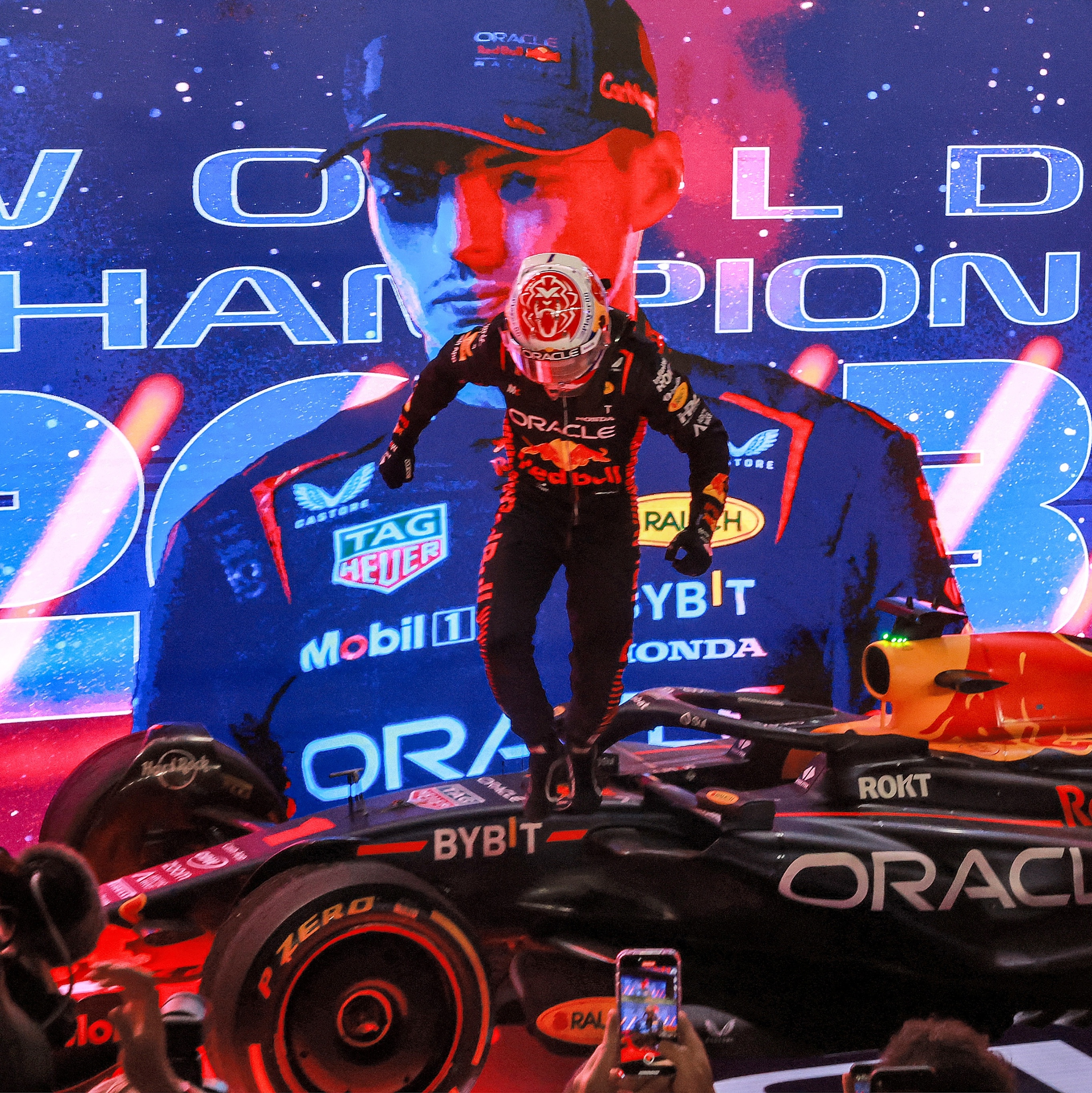 Verstappen conquista tricampeonato mundial da Fórmula 1, com