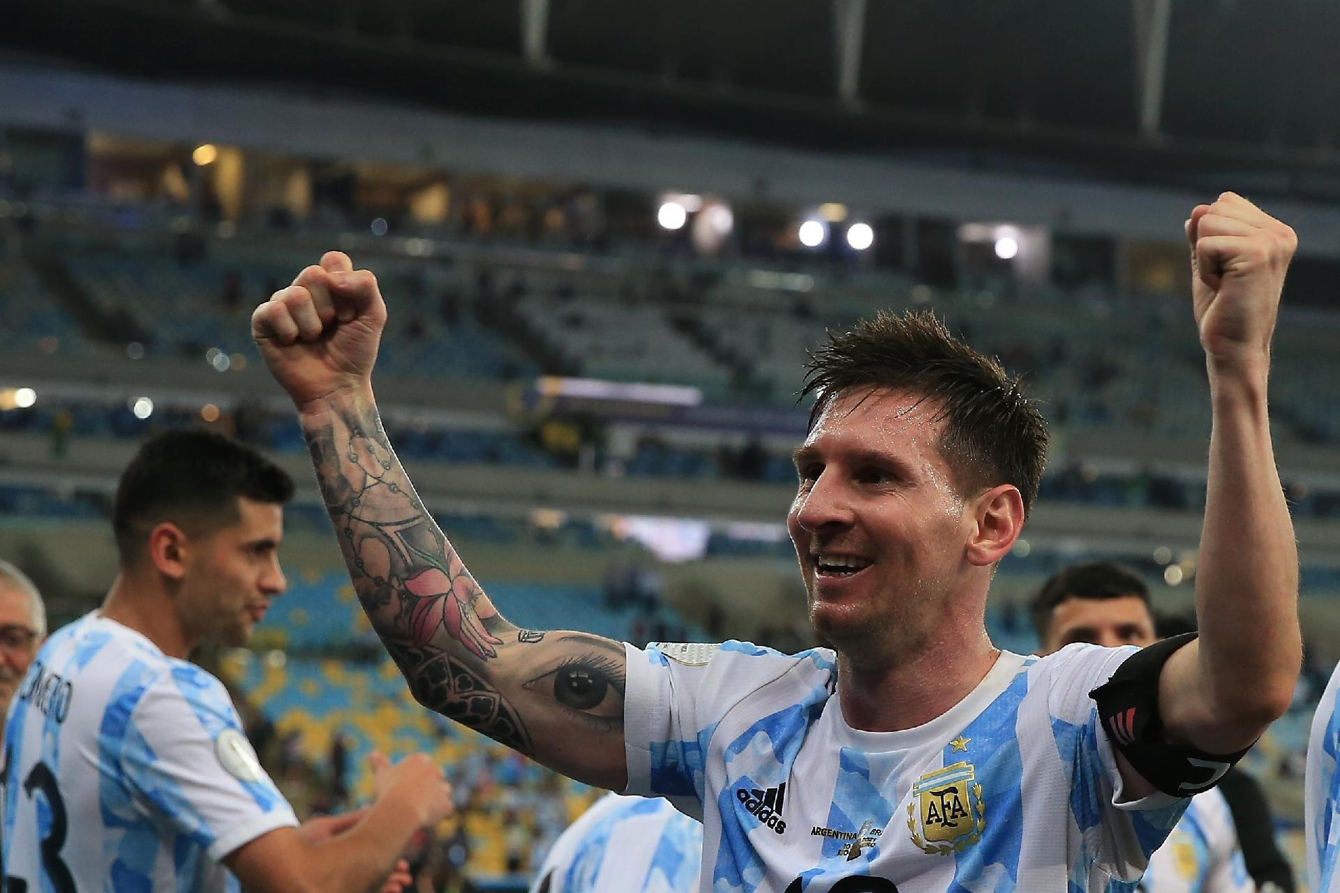 Scaloni espera que Messi jogue a Copa do Mundo de 2026 'pelo bem do  futebol