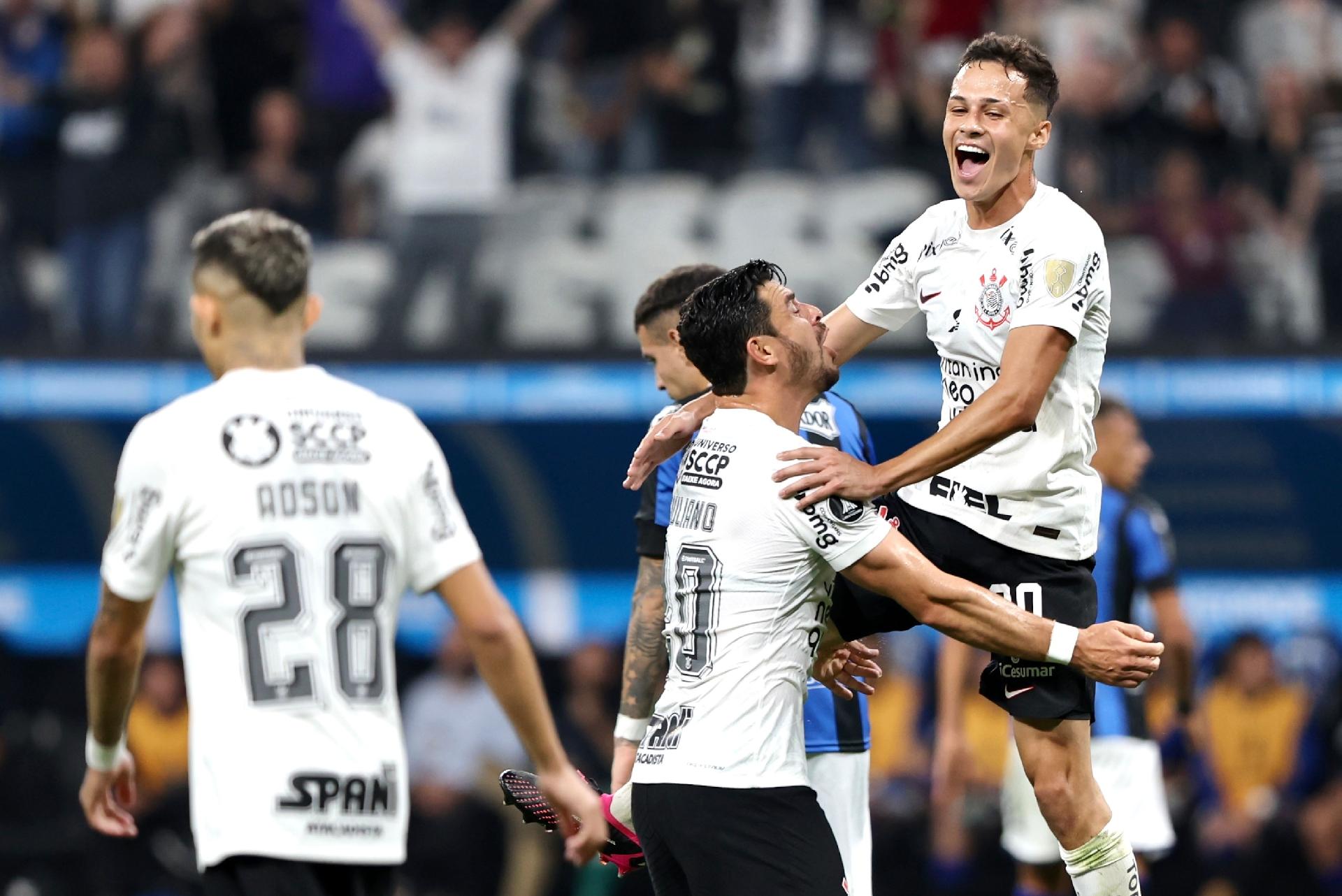 Corinthians encara o Liverpool-URU na estreia da Libertadores