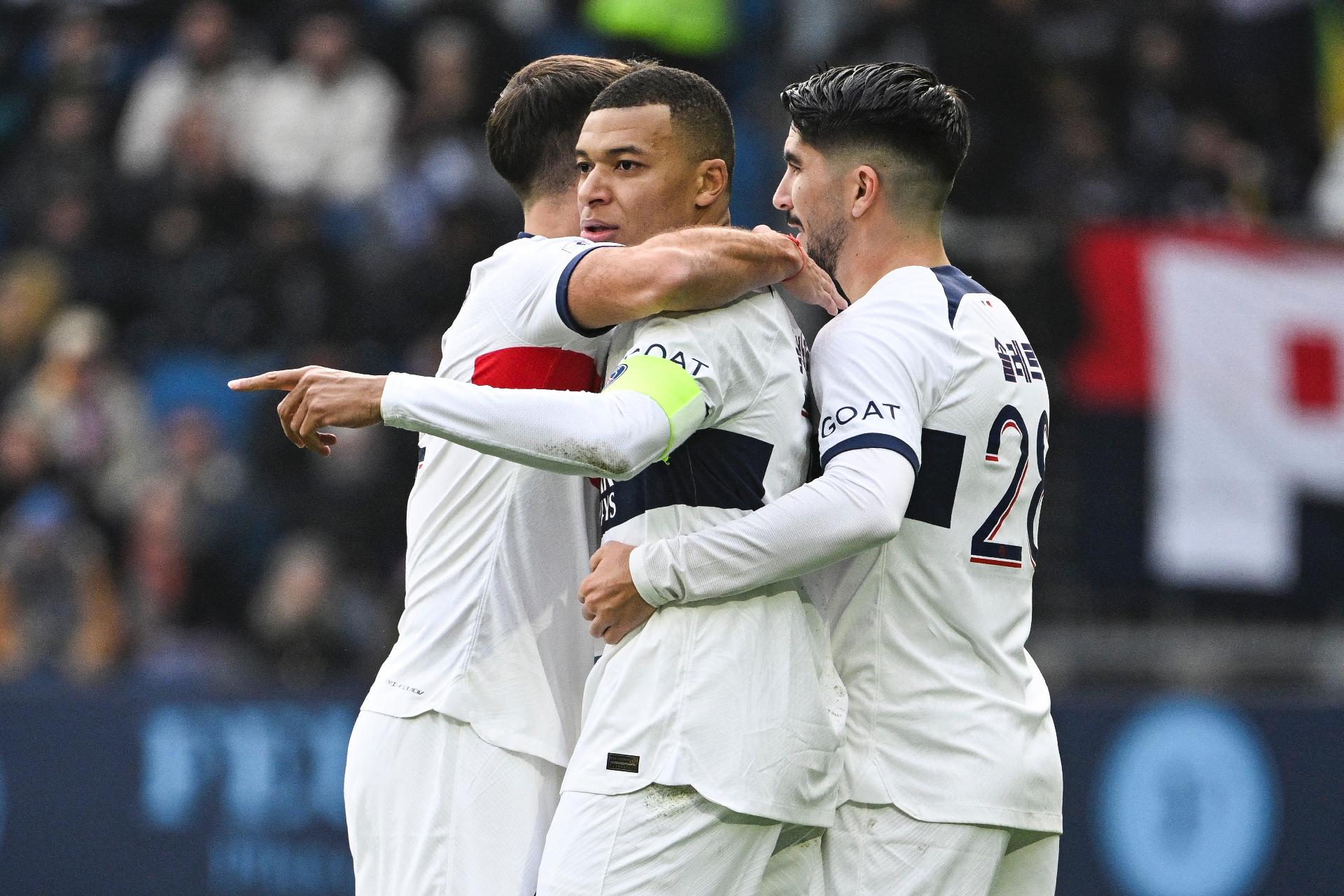 City abre 2 a 0, mas cede empate ao Crystal Palace no último jogo antes de  ir para o Mundial