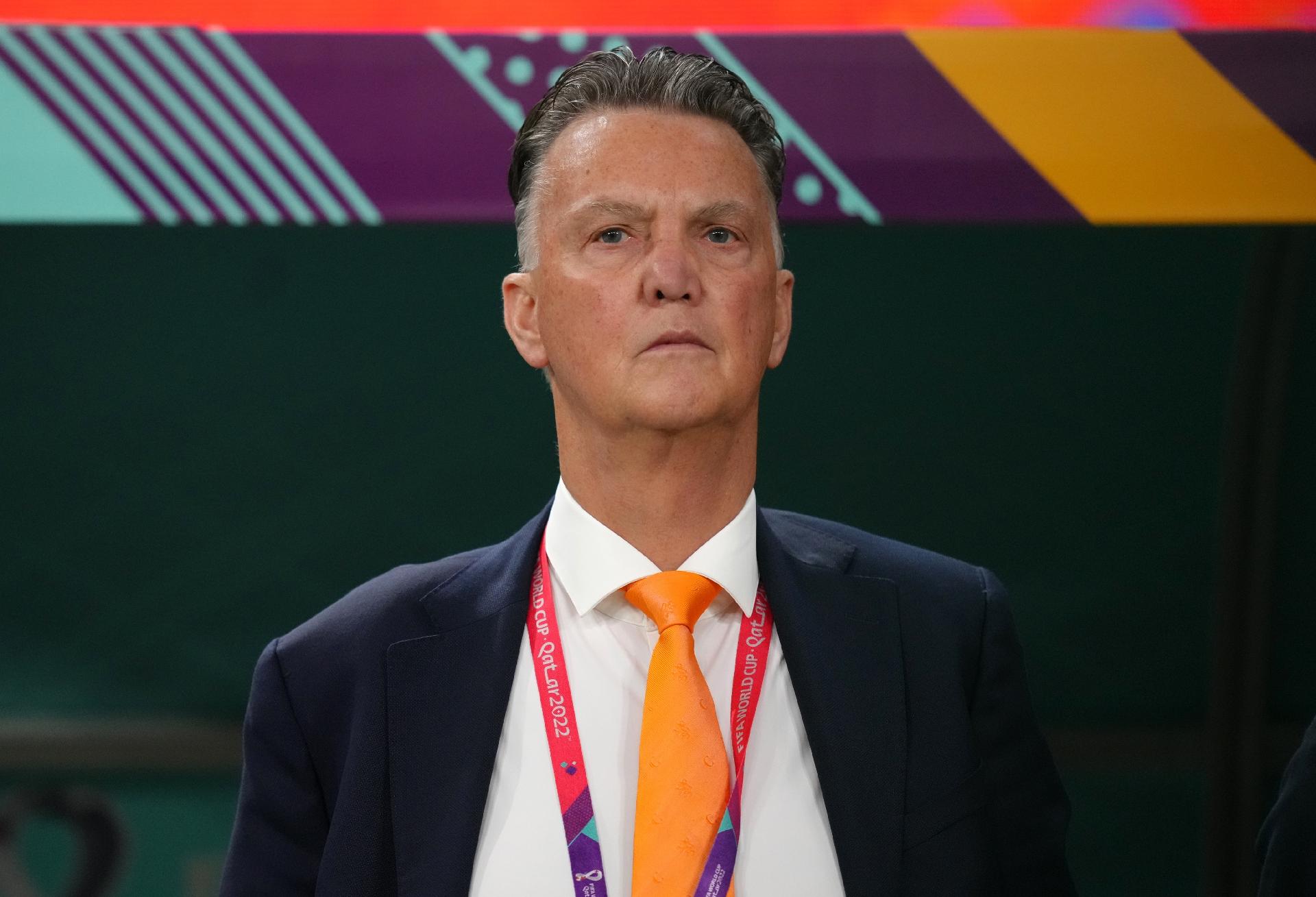 Espanha 1 x 5 Holanda - A aula de Van Gaal na vingança em Salvador