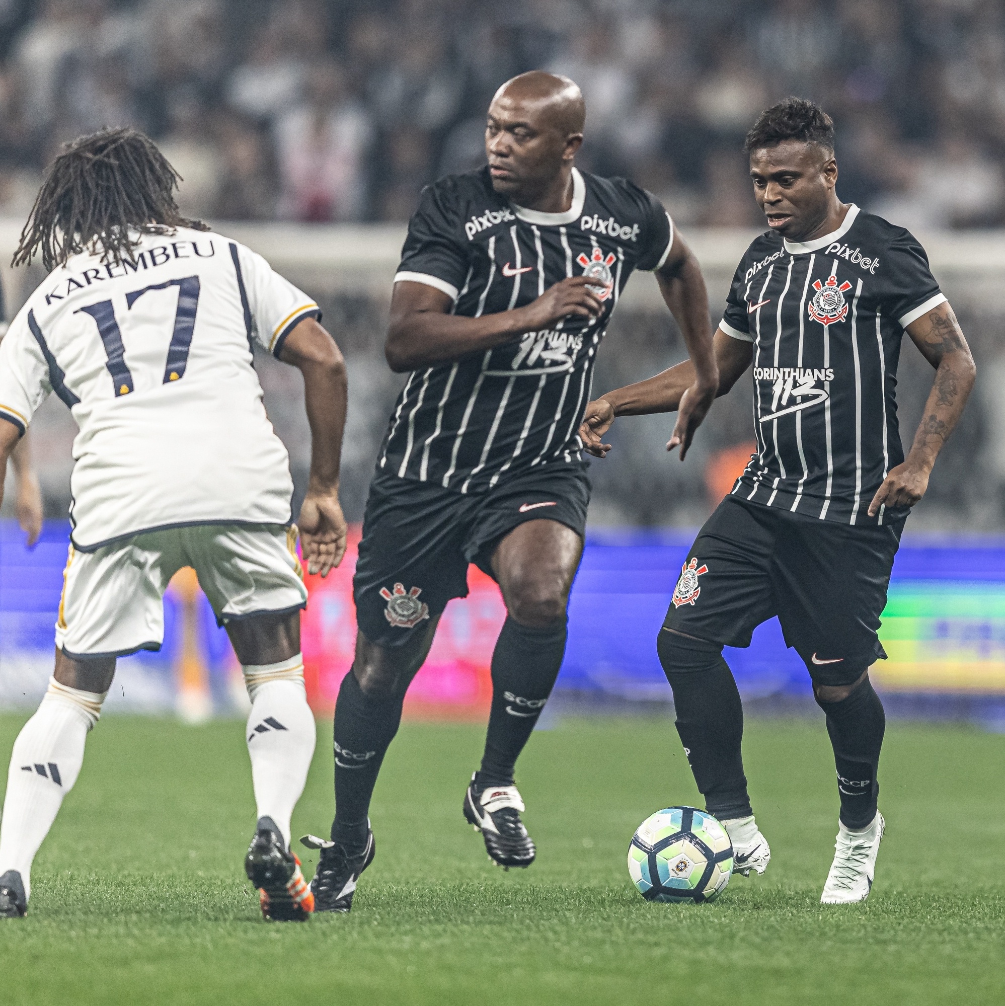 Vai ter caneta? Corinthians confirma presenças de Edílson e Karembeu em jogo  contra o Real, corinthians