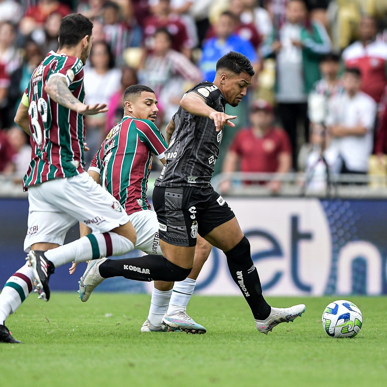 Santos x Fluminense: onde assistir, escalações e horários do jogo pelo  Brasileirão