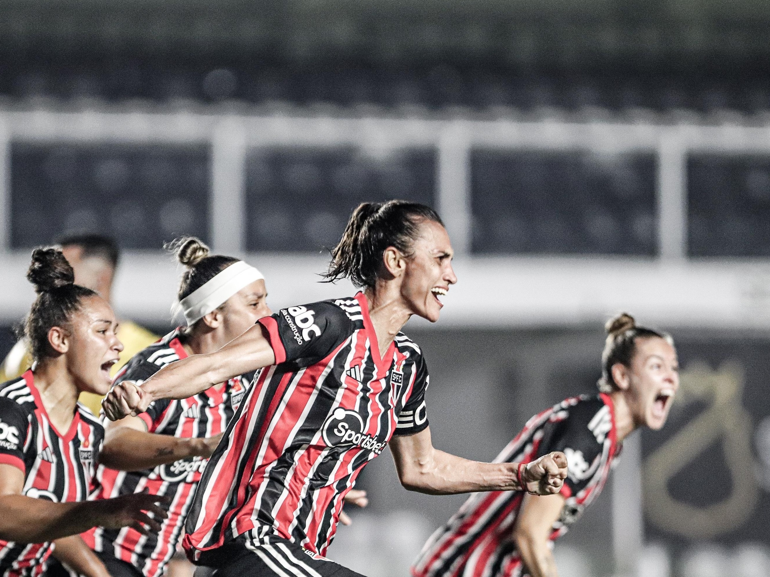 SÃO PAULO, SP - 28.08.2019: CAMPEONATO PAULISTA FEMININO - Sao Paulo  Women&# Championshonship - Sao Paulo and Santos draw 1-1 in the return game  on the afternoon of WednesdAugust 28, 28, 2019