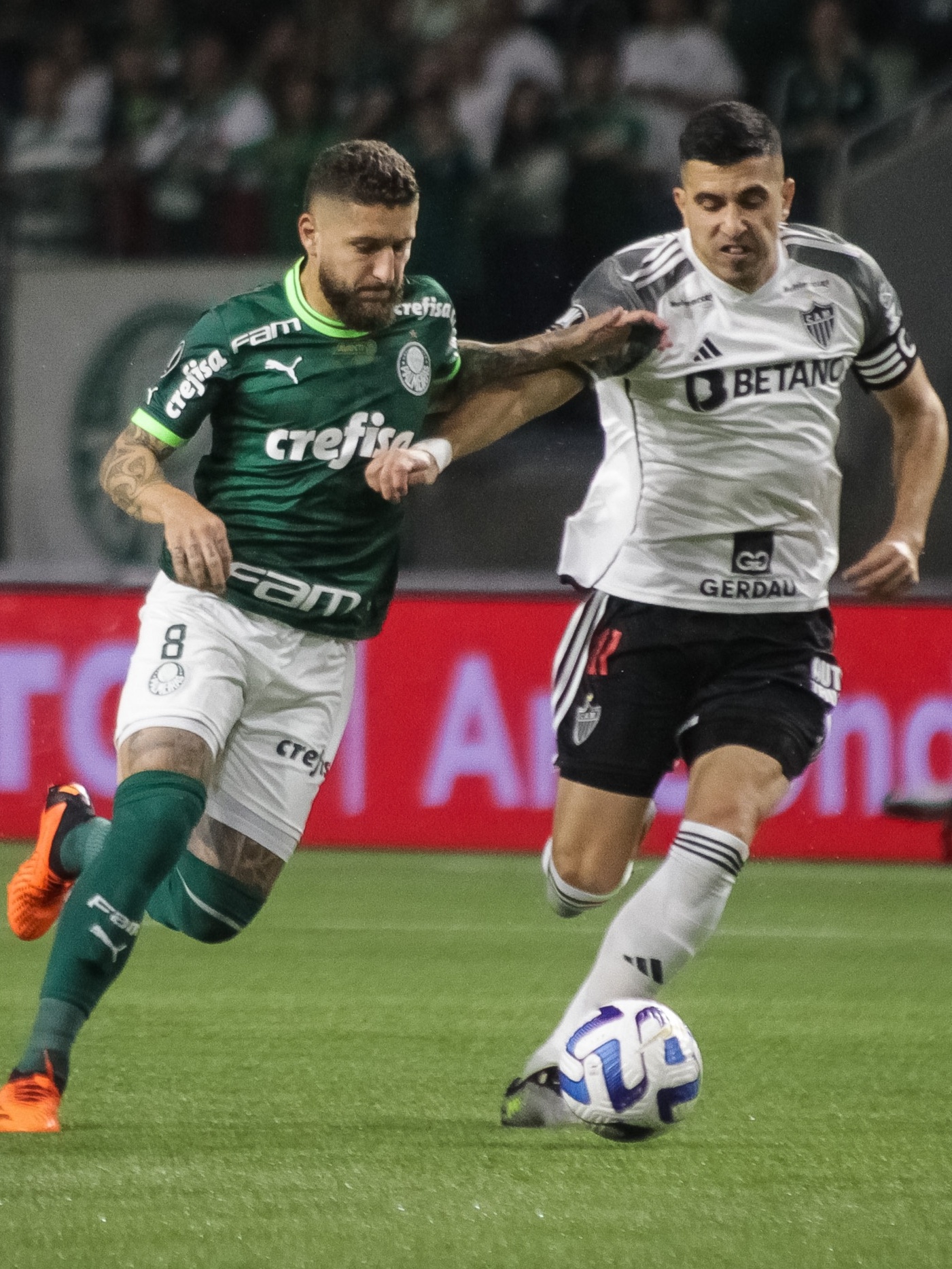 Corinthians atropela o Palmeiras e chega à sexta final consecutiva