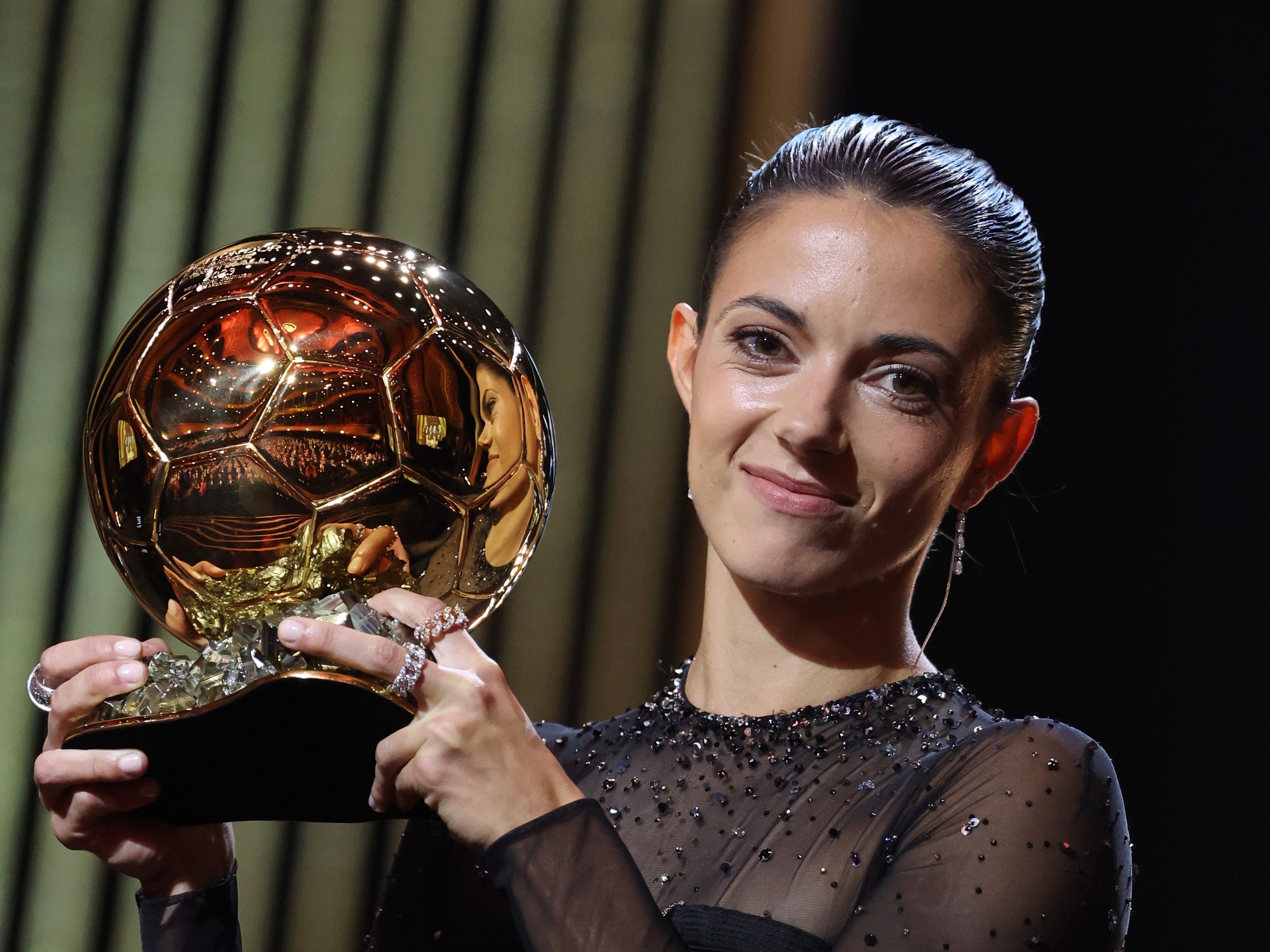 Aitana triunfa Bola de Ouro; Debinha em 28º elogia parceria de