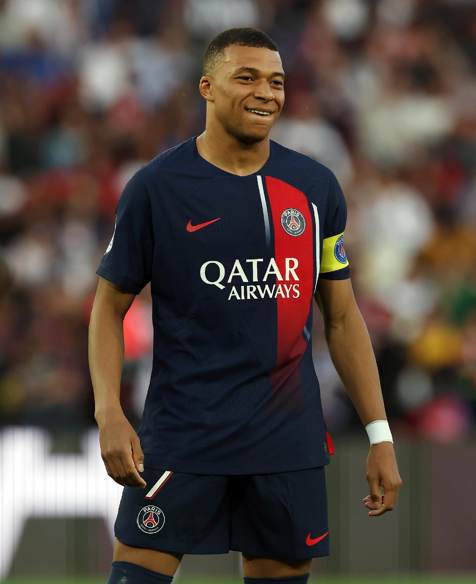 PSG encosta Mbappé. Uma guerra séria e que envolve muitos milhões