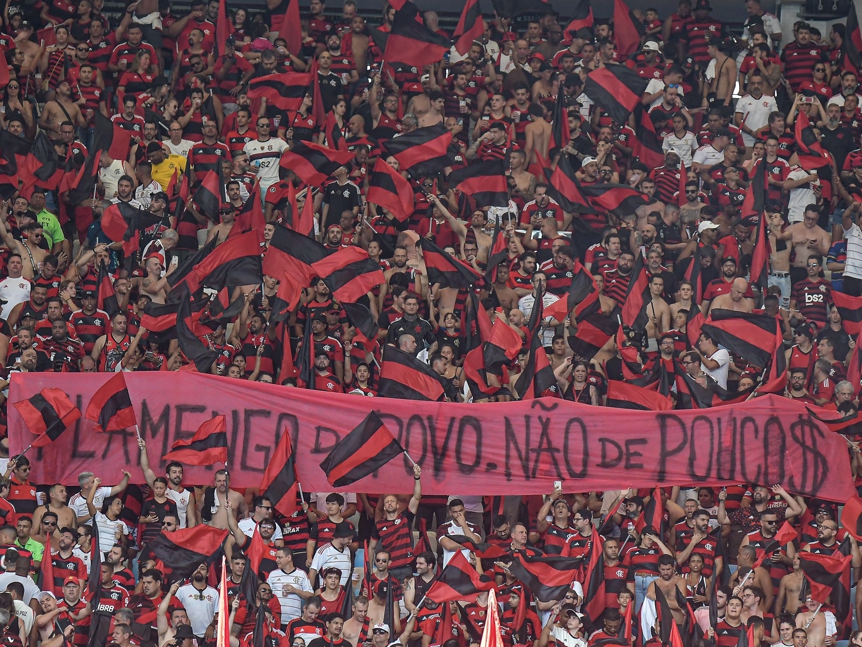 Não vai ter esse negócio de empate no Maracanã não 👀 : r/futebol