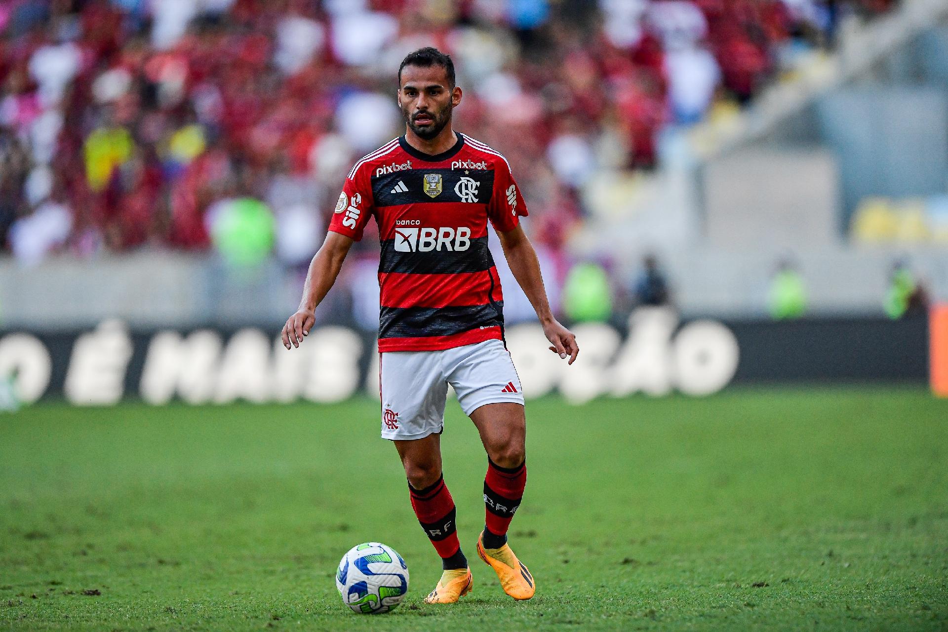 Inter contrata meio-campista Thiago Maia