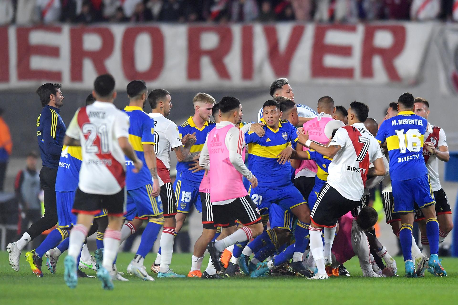 Jogo entre River e Boca em local inóspito já foi suspenso por