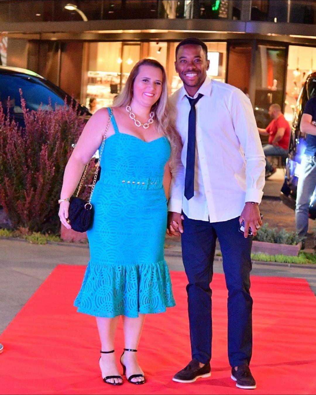 Robinho quem é a esposa do ex-jogador foto