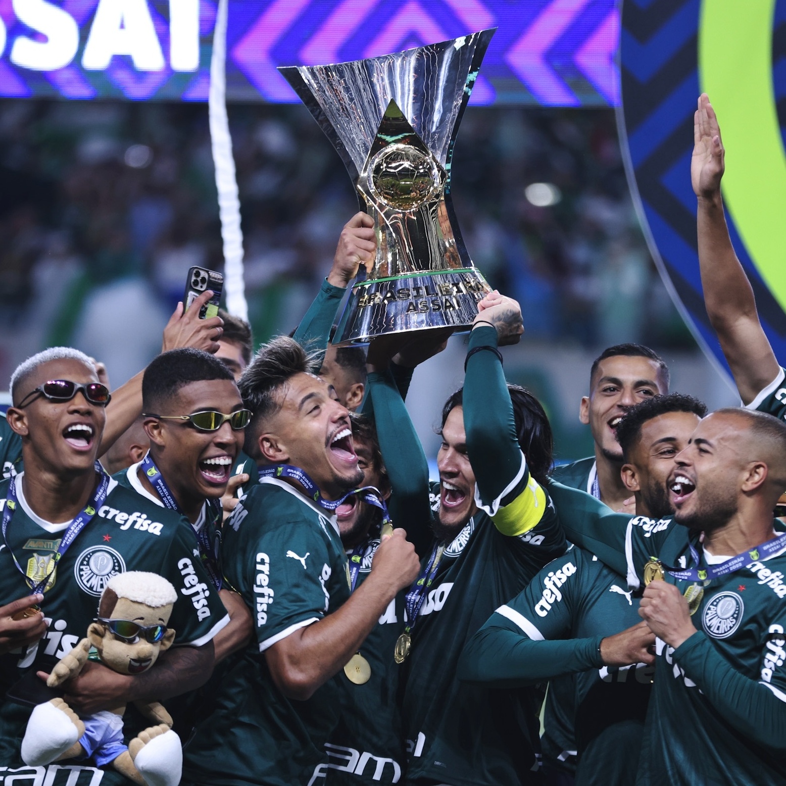 Já garantido na primeira, Palmeiras confirma título da Série B e agora  respira o planejamento do centenário