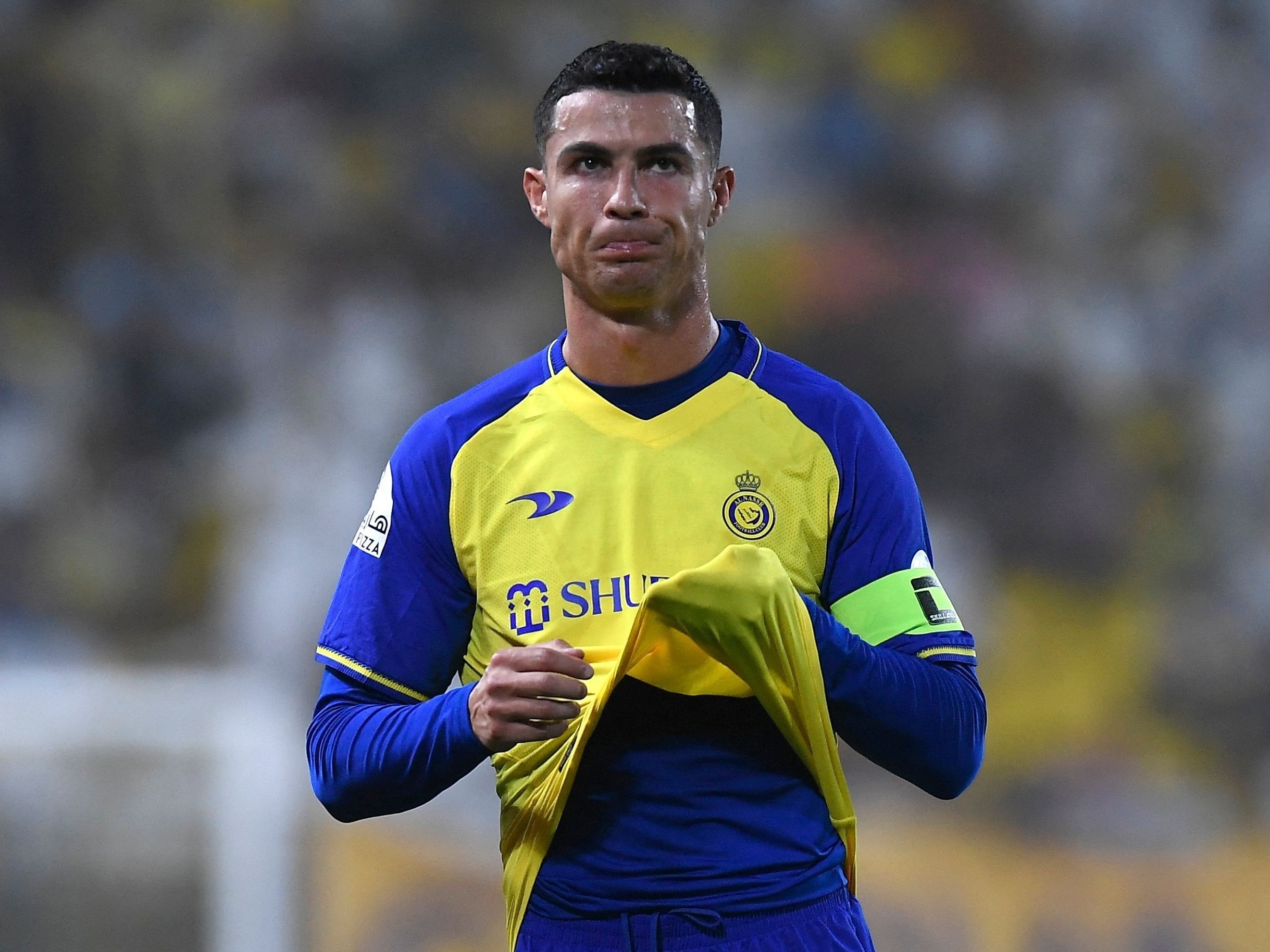 Cristiano Ronaldo fecha com Al Nassr, da Arábia Saudita, crava jornalista