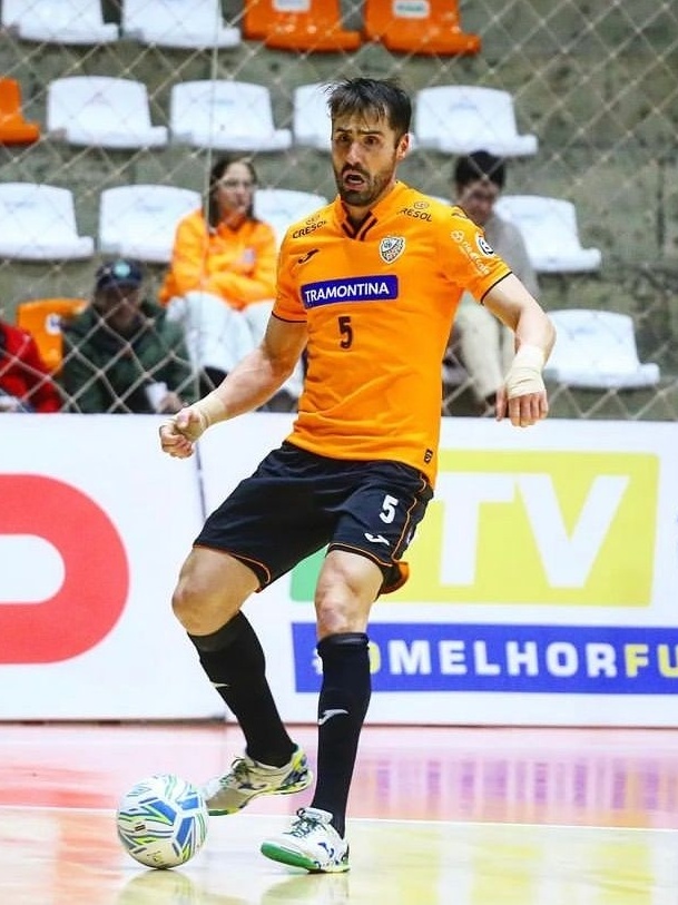 Sorocaba vence Carlos Barbosa e é campeão mundial de futsal