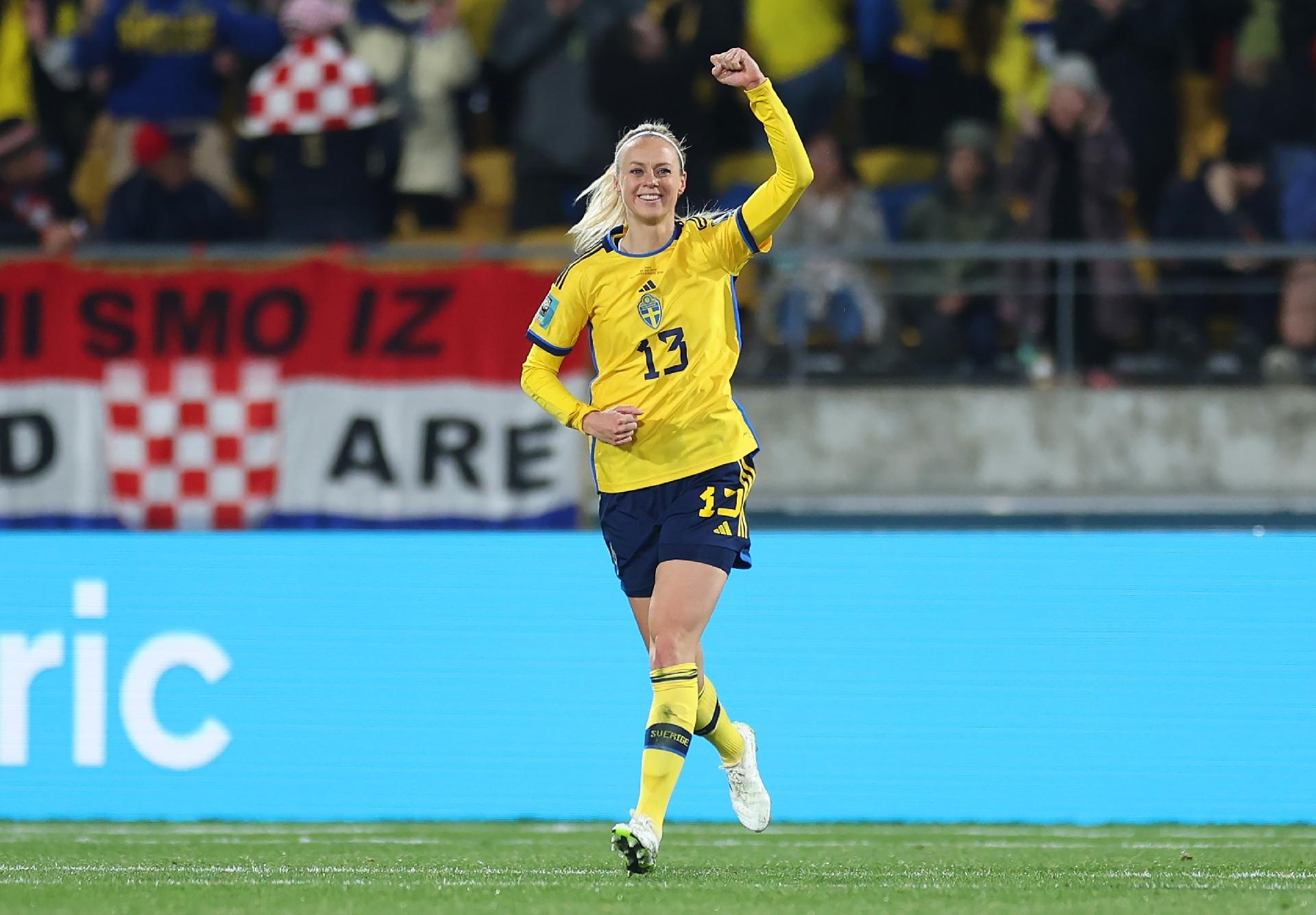 Capitã sueca diz que jogo com a Itália foi disputado no bosque: «Vi  mais animais que pessoas» - Futebol Feminino - Jornal Record