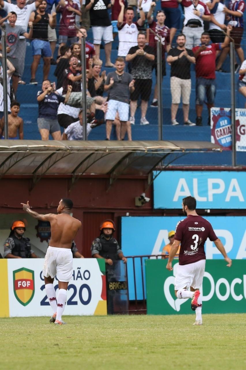 Caxias anuncia atacante do Grêmio que tem multa milionária