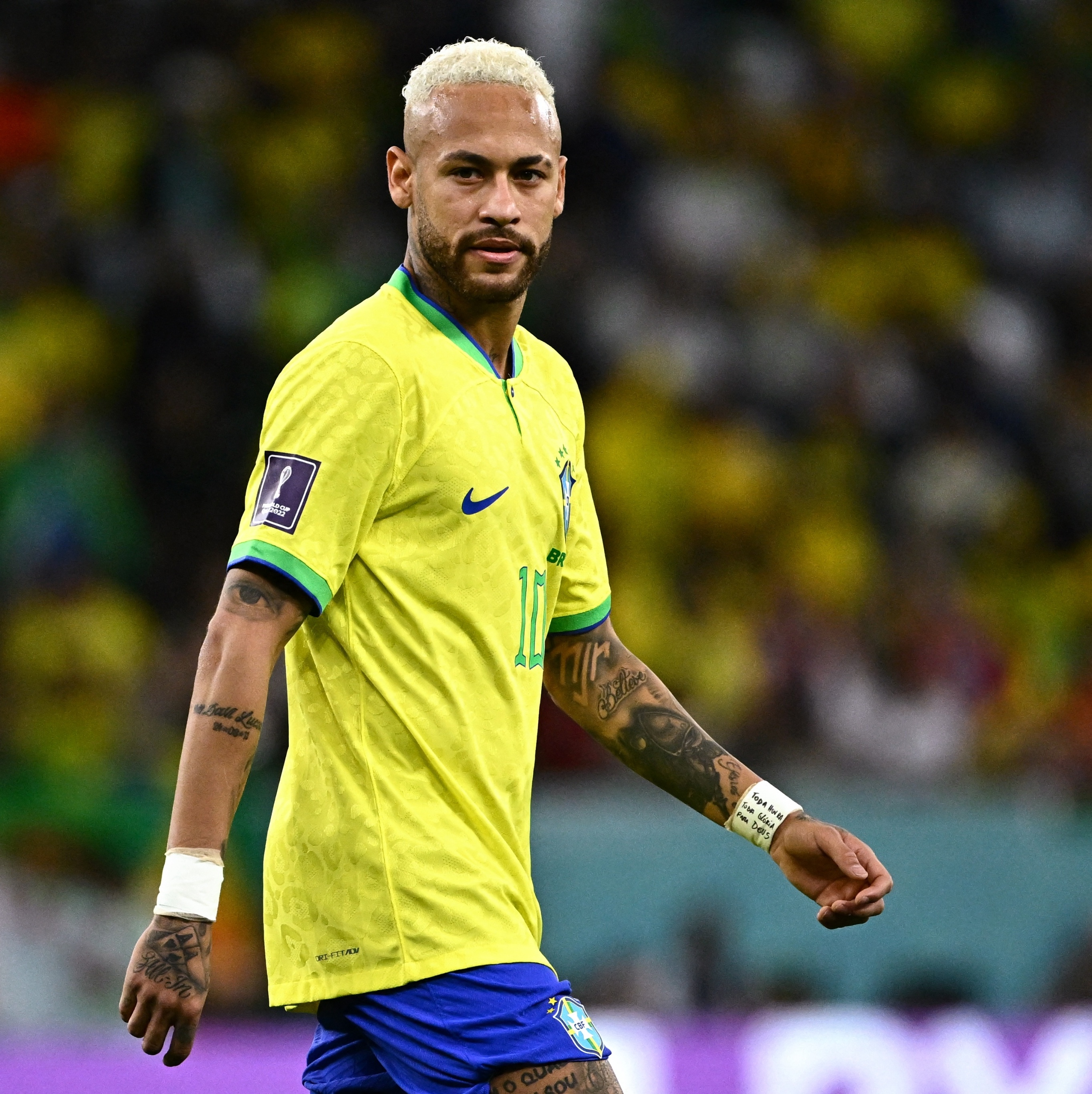 Neymar diz que conquistar a Copa do Mundo é principal objetivo na carreira:  Farei o possível, futebol internacional