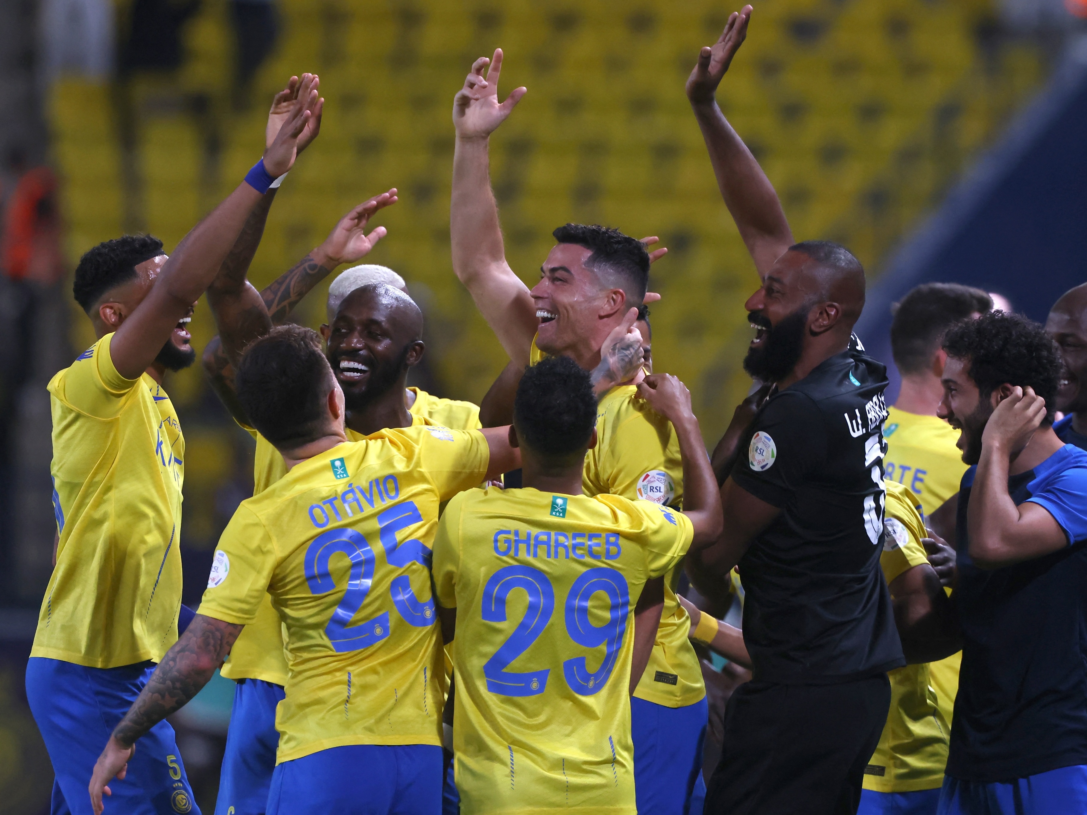 Jogo Aberto on X: VIRADA EM 5! O Al Nassr venceu o Damac por 2 a