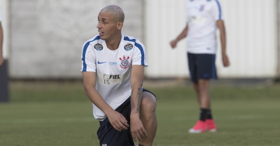 Ponte Preta confirma contratação de Marciel, cedido pelo Corinthians