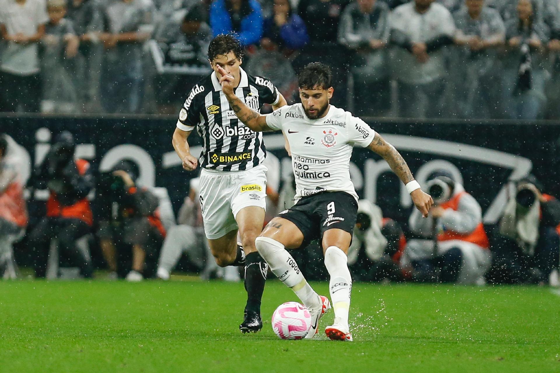 Corinthians e Santos empatam com gol contra e pênalti nos