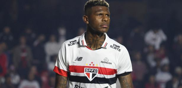 São Paulo retorna zaga titular e apresenta novidade para jogo contra