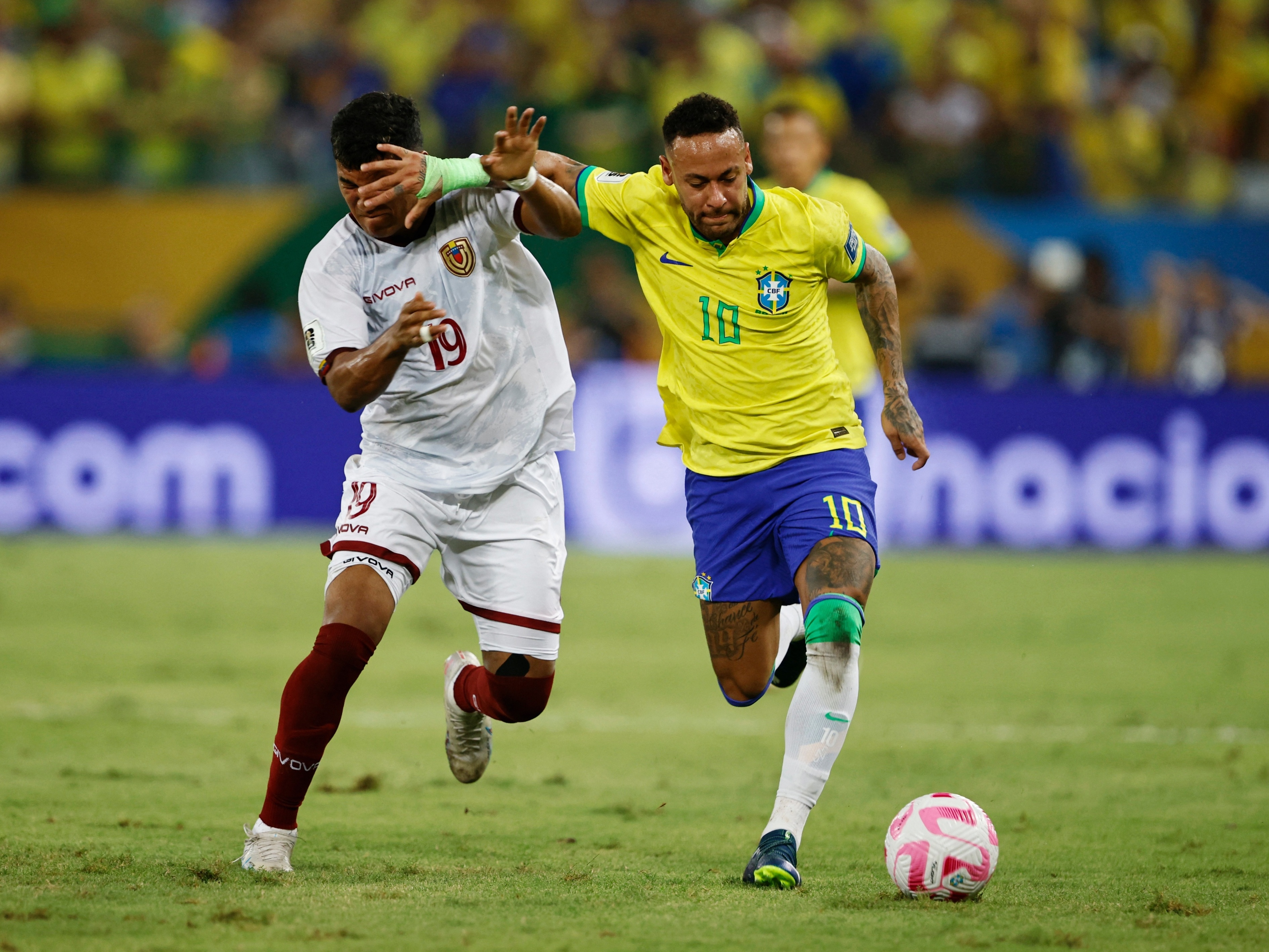 Brasil joga mal, mas vence Venezuela nas Eliminatórias - Jogada