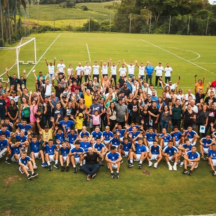 O clube que desafiou a lei e formou a primeira seleção brasileira feminina  - UOL Esporte