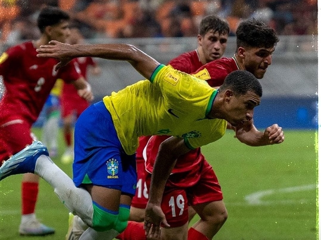 Brasil vence Irã com facilidade na estreia da Copa do Mundo de