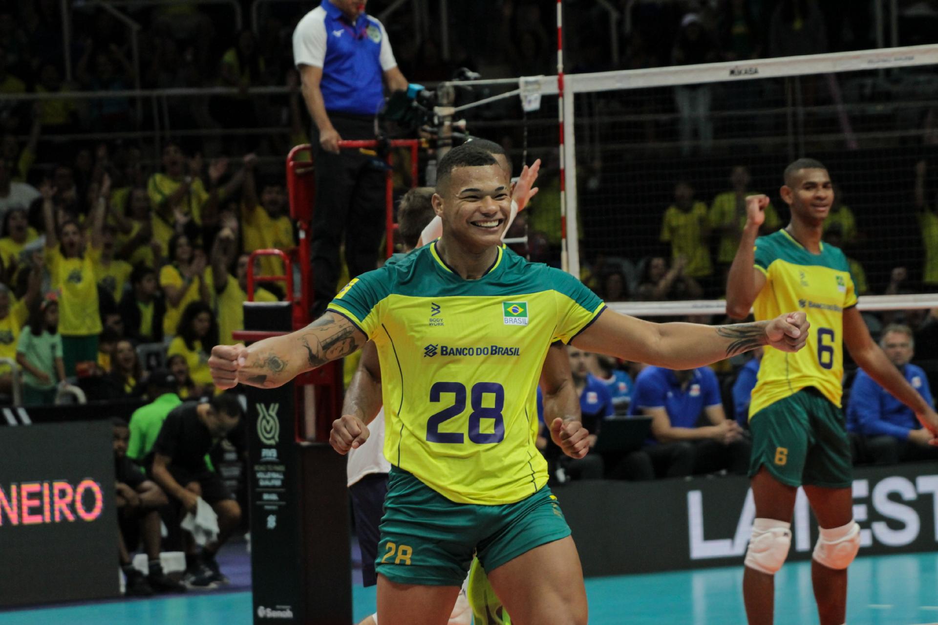 Brasil estreia no Pré-Olímpico feminino de vôlei: veja onde assistir aos  jogos - Gazeta Esportiva