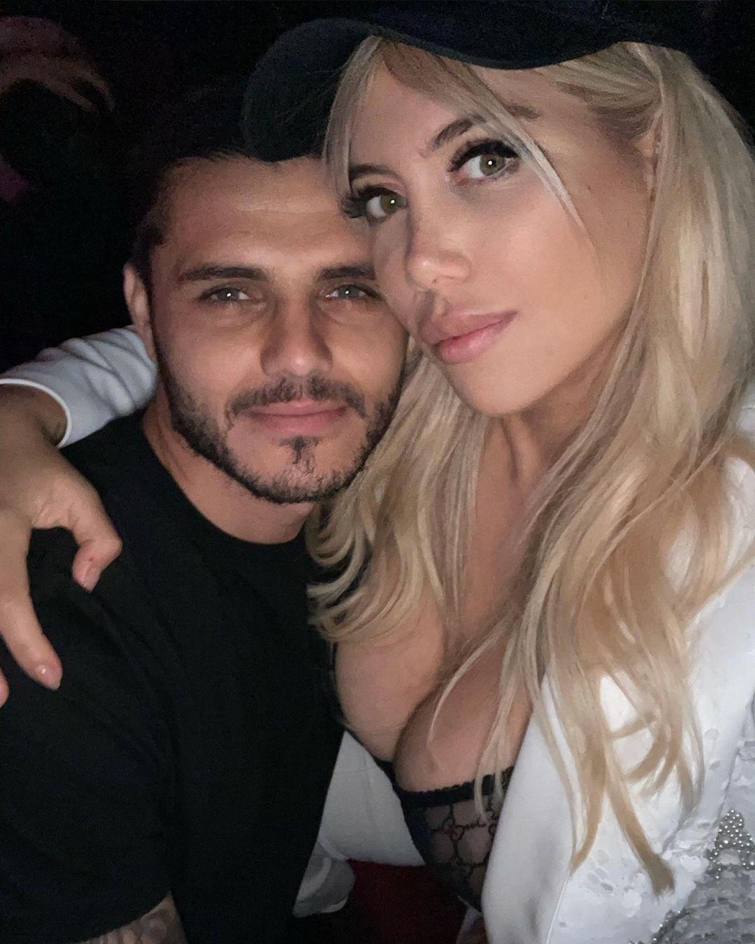 De sexo 12 vezes ao dia à suposta traição: o romance entre Icardi e Wanda -  20/10/2021 - UOL Esporte