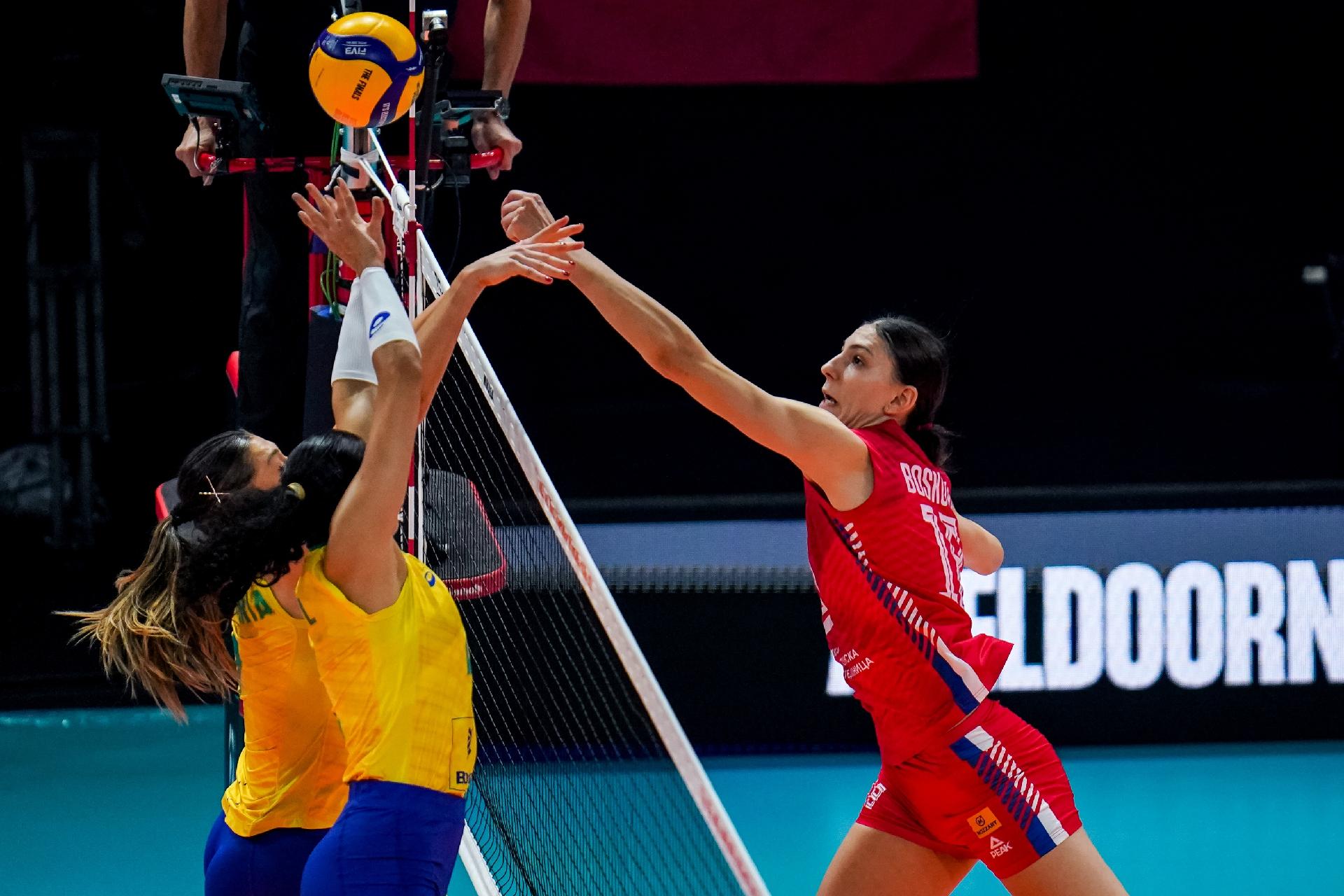 Brasil vence no tie-break e tira invencibilidade da Itália no Mundial  feminino de vôlei - Gazeta Esportiva