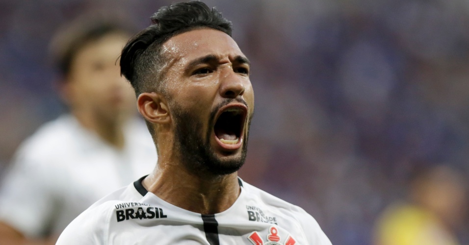 Corinthians é escalado com Clayson para enfrentar a Chapecoense; confira a escalação completa