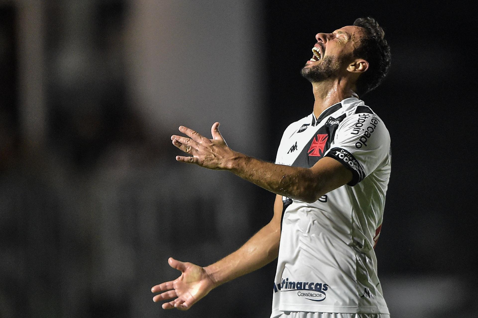 Brasileirão Série A: Santos é rebaixado para a segunda divisão pela  primeira vez; veja os resultados da última rodada e a classificação final -  Blog Notícias em Destaque