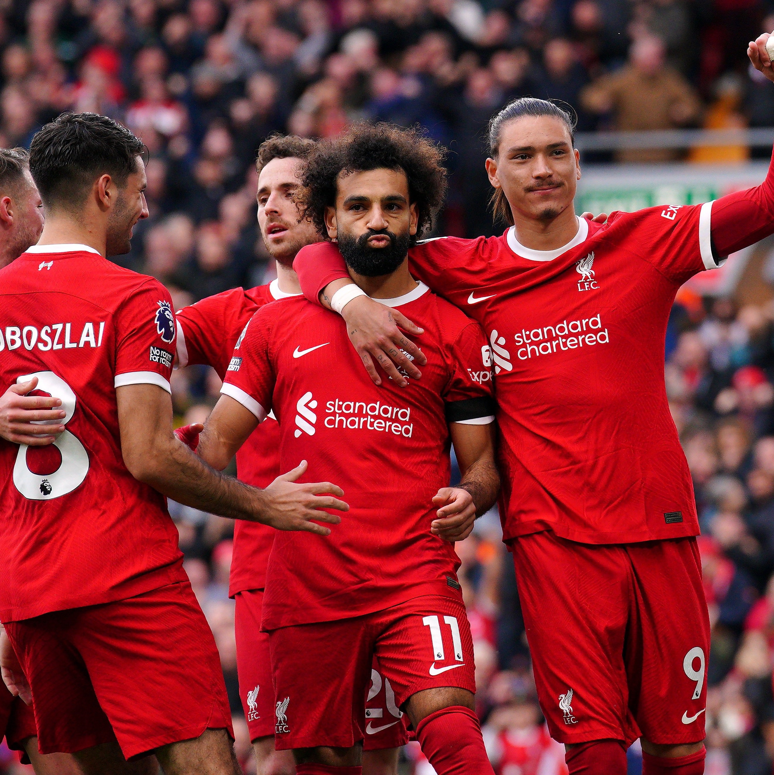 Salah faz 100° gol pelo líder Liverpool no Inglês em empate com