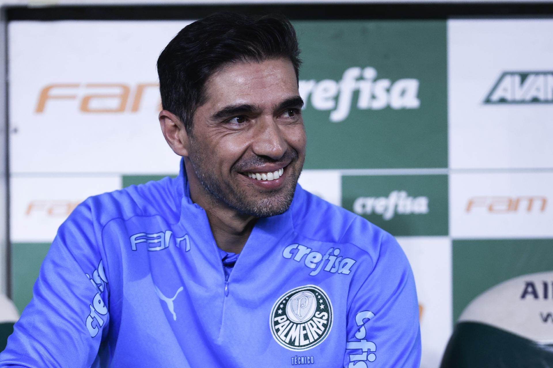 Abel Ferreira fala sobre a competição no futebol: 'No jogo, eu não quero  fazer amigos