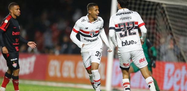 TUDO CERTO São Paulo renova contrato joia da base até dezembro de 2028