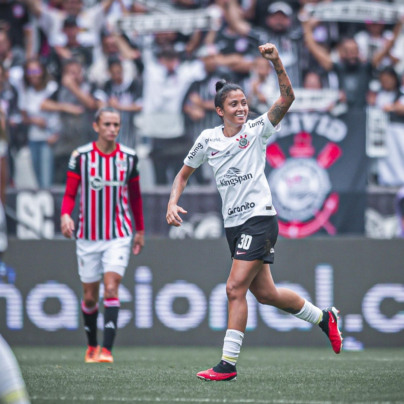 Corinthians goleia São Paulo e conquista tetra do Paulistão feminino
