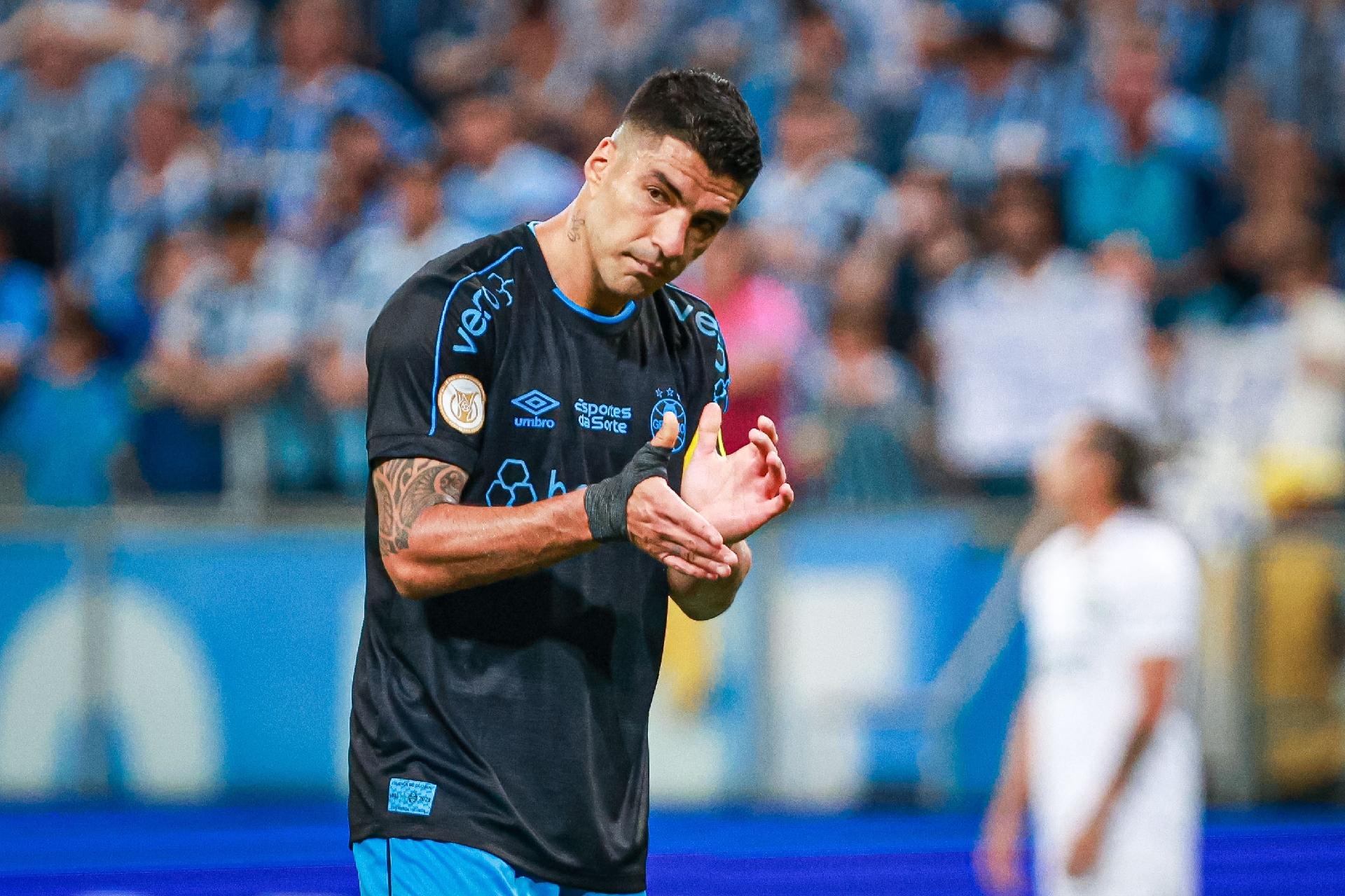 Reforço do Grêmio, Suárez comenta em publicação do Vasco desejando