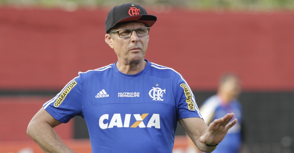 Flamengo e Herbalife anunciam parceria com direito a produtos