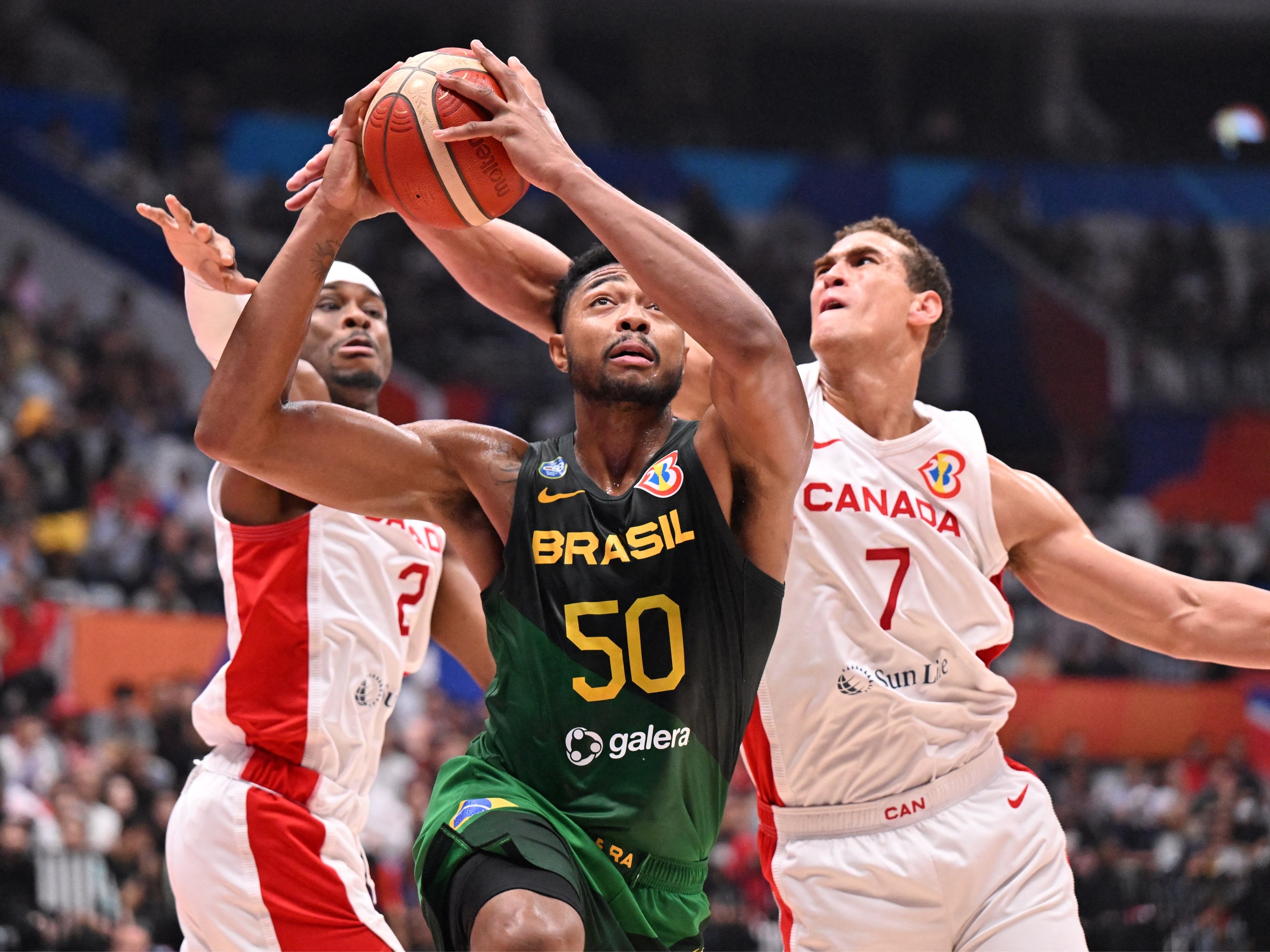 Brasil avança na Copa do Mundo de basquete e agora tem parada dura contra  Canadá e Letônia