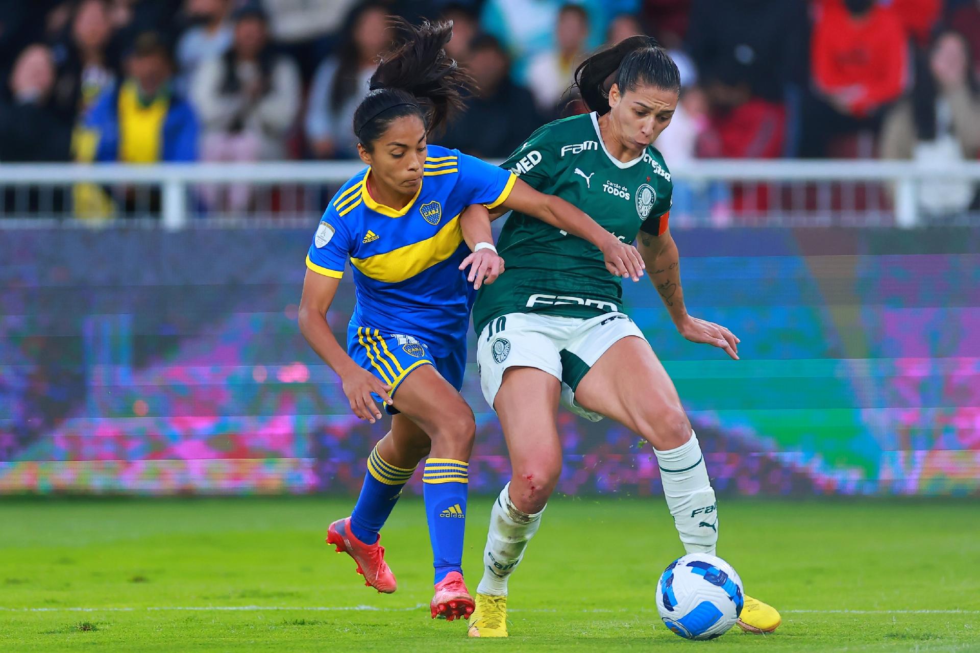 Bia Zaneratto anota golaço, Palmeiras vence o Santos e conquista o Paulista  Feminino 2022