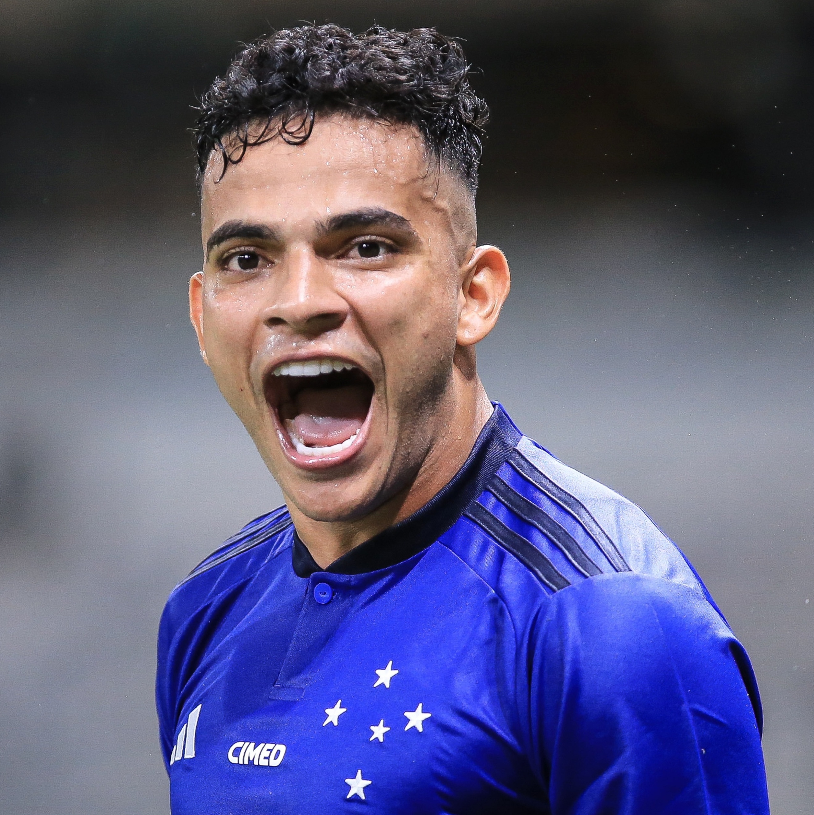 Bruno Rodrigues exalta dedicação do Cruzeiro: Corro por eles